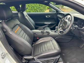 FORD MUSTANG 5.0 V8 Mach 1 Fastback 2dr Petrol SelShift Euro 6 (460 ps)-1 Own