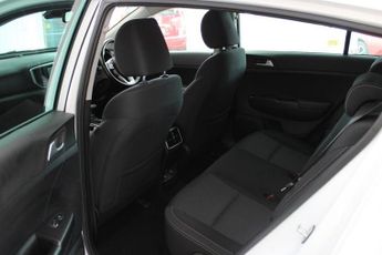 KIA SPORTAGE 1.6 CRDi EcoDynamics+ 2 SUV 5dr Diesel Hybrid DCT Euro 6 (s/s) (