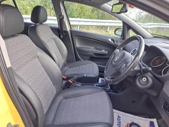 VAUXHALL CORSA 1.4 16V SE Hatchback 5dr Petrol Auto Euro 5 (100 ps)