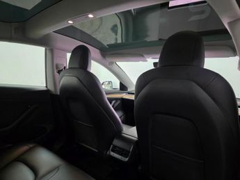 TESLA Model 3 Saloon 4dr Electric Auto RWD (241 bhp)
