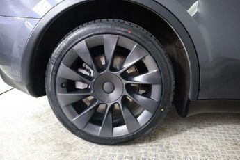 TESLA MODEL Y (Dual Motor) Long Range Auto 4WDE 5dr