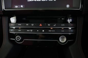 JAGUAR F-PACE 2.0 D180 Chequered Flag Auto AWD Euro 6 (s/s) 5dr