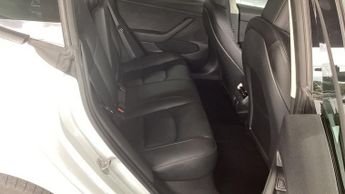 TESLA Model 3 Standard Range Plus Saloon 4dr Electric Auto RWD (241 bhp)