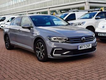Volkswagen Passat 1.4 TSI 13kWh GTE Saloon 4dr Petrol Plug-in Hybrid DSG Euro 6 (s