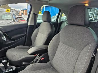 CITROEN C3 AUTOMATIC 1.2 PureTech Platinum Hatchback 5dr Petrol ETG6 Euro 6