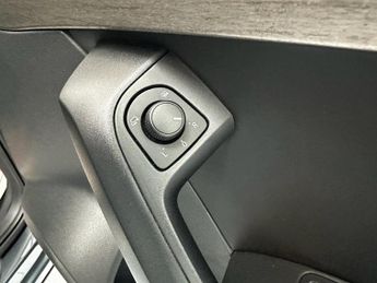 SEAT ATECA 1.5 TSI EVO XPERIENCE Lux SUV 5dr Petrol Manual Euro 6 (s/s) (15