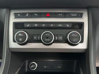 SEAT ATECA 1.5 TSI EVO XPERIENCE Lux SUV 5dr Petrol Manual Euro 6 (s/s) (15