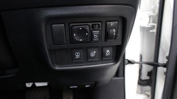 NISSAN JUKE 1.6 Tekna SUV 5dr Petrol XTRON Euro 6 (117 ps)