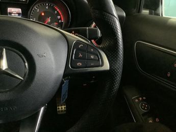 MERCEDES-BENZ 180 2.1 GLA200d AMG Line (Premium) SUV 5dr Diesel 7G-DCT 4MATIC Euro