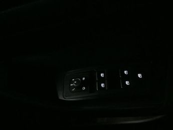 VOLKSWAGEN T-ROC 1.5 TSI GPF EVO R-Line SUV 5dr Petrol DSG Euro 6 (s/s) (150 ps)