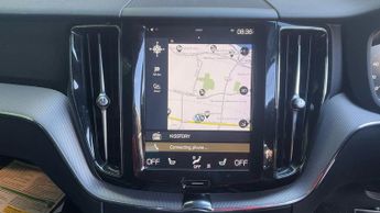 VOLVO XC60 2.0 D5 PowerPulse R-Design SUV 5dr Diesel Auto AWD Euro 6 (s/s) 