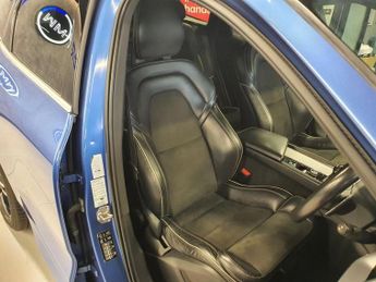 VOLVO XC60 2.0 D5 PowerPulse R-Design SUV 5dr Diesel Auto AWD Euro 6 (s/s) 