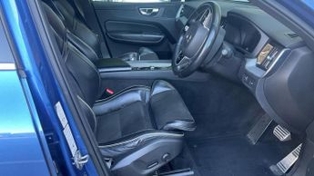 VOLVO XC60 2.0 D5 PowerPulse R-Design SUV 5dr Diesel Auto AWD Euro 6 (s/s) 
