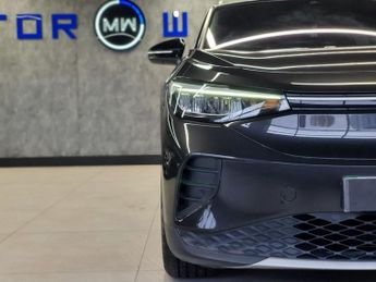 VOLKSWAGEN ID.4 Pro Performance 77kWh 1ST Edition SUV 5dr Electric Auto (204 ps)