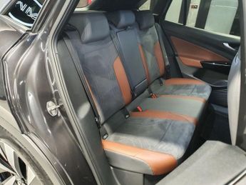 VOLKSWAGEN ID.4 Pro Performance 77kWh 1ST Edition SUV 5dr Electric Auto (204 ps)