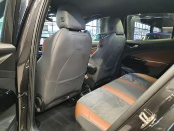 VOLKSWAGEN ID.4 Pro Performance 77kWh 1ST Edition SUV 5dr Electric Auto (204 ps)