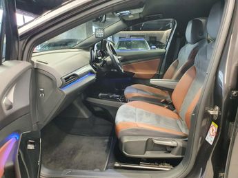 VOLKSWAGEN ID.4 Pro Performance 77kWh 1ST Edition SUV 5dr Electric Auto (204 ps)