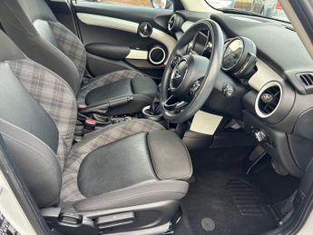 MINI HATCH 1.5 Cooper Hatchback 5dr Petrol Auto Euro 6 (s/s) (136 ps)