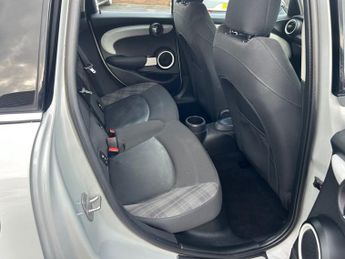 MINI HATCH 1.5 Cooper Hatchback 5dr Petrol Auto Euro 6 (s/s) (136 ps)