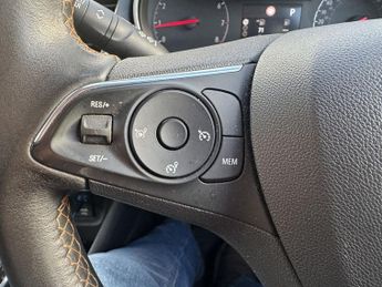 VAUXHALL CROSSLAND X 1.2 Turbo Elite Nav SUV 5dr Petrol Auto Euro 6 (s/s) (130 ps)