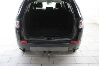 LAND ROVER DISCOVERY SPORT 2.0 TD4 HSE Black SUV 5dr Diesel Auto 4WD Euro 6 (stop/start) (1