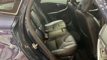 VOLVO V40 CROSS COUNTRY 1.6 T4 Lux Nav Hatchback 5dr Petrol Powershift Euro 5 (s/s) (180
