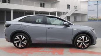 VOLKSWAGEN ID.5 Pro Performance 77kWh Style SUV 5dr Electric Auto (204 ps)