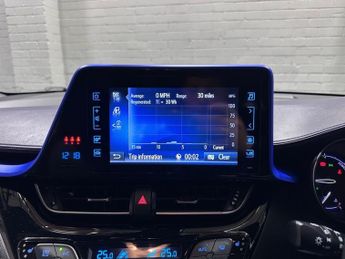 TOYOTA C-HR 1.8 VVT-h Dynamic SUV 5dr Petrol Hybrid CVT Euro 6 (s/s) (122 ps