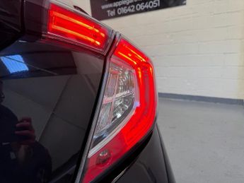 HONDA CIVIC 1.0 VTEC Turbo SE Hatchback 5dr Petrol CVT Euro 6 (s/s) (129 ps)