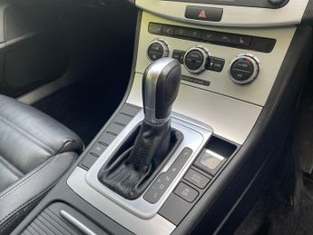 VOLKSWAGEN CC 1.8 TSI BlueMotion Tech Moda Saloon 4dr 