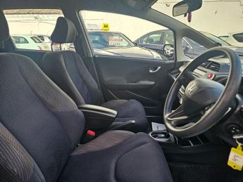 HONDA JAZZ AUTOMATIC 1.4 i-VTEC ES Hatchback 5dr Petrol CVT Euro 5 (99 ps)