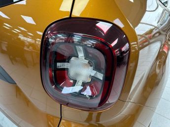 DACIA DUSTER 1.6 SCe Prestige SUV 5dr Petrol Manual Euro 6 (s/s) (115 ps)