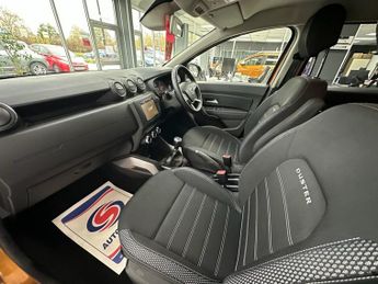 DACIA DUSTER 1.6 SCe Prestige SUV 5dr Petrol Manual Euro 6 (s/s) (115 ps)