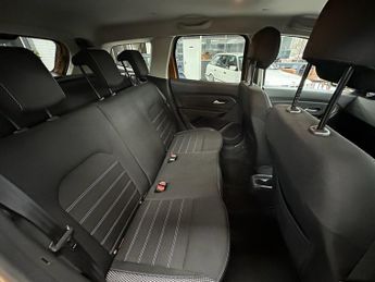 DACIA DUSTER 1.6 SCe Prestige SUV 5dr Petrol Manual Euro 6 (s/s) (115 ps)