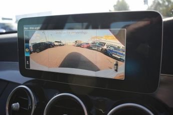 MERCEDES-BENZ C-CLASS 2.0 C300 Sport Saloon 4dr Petrol G-Tronic+ Euro 6 (s/s) (258 ps)