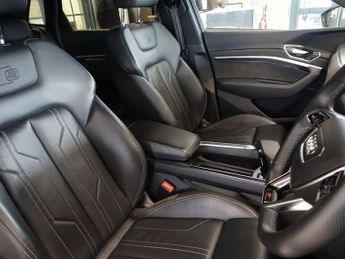 AUDI E-TRON 50 Black Edition SUV 5dr Electric Auto quattro 71.2kWh (313 ps)