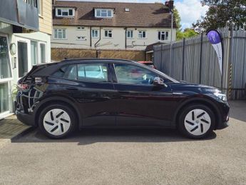 VOLKSWAGEN ID.4 Pro Performance 77kWh Life SUV 5dr Electric Auto (204 ps)
