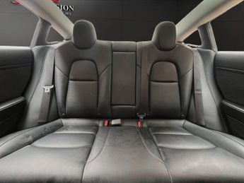 TESLA Model 3 Standard Range Plus Saloon 4dr Electric Auto RWD (241 bhp)