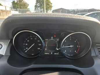 LAND ROVER RANGE ROVER EVOQUE 2.0 TD4 SE Tech SUV 5dr Diesel Auto 4WD Euro 6 (s/s) (180 ps)