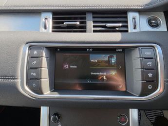 LAND ROVER RANGE ROVER EVOQUE 2.0 TD4 SE Tech SUV 5dr Diesel Auto 4WD Euro 6 (s/s) (180 ps)
