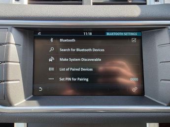 LAND ROVER RANGE ROVER EVOQUE 2.0 TD4 SE Tech SUV 5dr Diesel Auto 4WD Euro 6 (s/s) (180 ps)