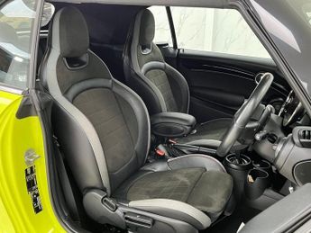 MINI CONVERTIBLE 1.5 Cooper Sport Convertible 2dr Petrol Steptronic Euro 6 (s/s) 