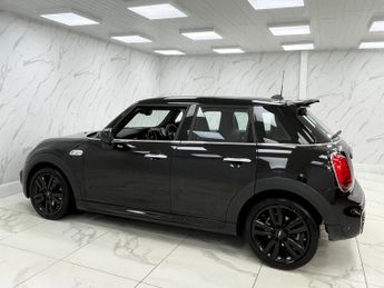MINI HATCH 2.0 Cooper S Sport Hatchback 5dr Petrol Steptronic Euro 6 (s/s) 