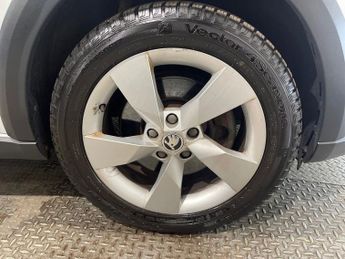 SKODA OCTAVIA 2.0 TDI Scout Estate 5dr Diesel DSG 4WD Euro 6 (s/s) (184 ps)