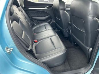 MG MG ZS 44.5kWh Exclusive SUV 5dr Electric Auto (143 ps)