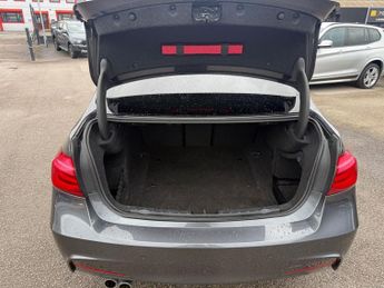 BMW 3 SERIES 3.0 330d M Sport Saloon 4dr Diesel Auto xDrive Euro 6 (s/s) (258