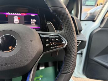 VOLKSWAGEN GOLF 2.0 TSI R Hatchback 5dr Petrol DSG 4Motion Euro 6-18" ALLOY WHEE