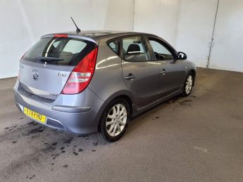 HYUNDAI I30 1.6 CRDi Comfort Hatchback 5dr Diesel Manual Euro 4 (115 ps)