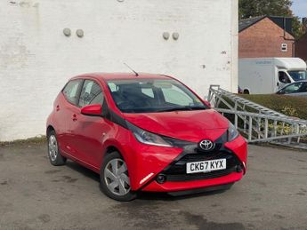 TOYOTA AYGO 1.0 VVT-i x-play Hatchback 5dr Petrol Manual Euro 6 (68 ps)