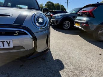 MINI Electric Hatch Cooper SE 32.6kWh Level 1 Hatchback 3dr Electric Auto (184 ps)